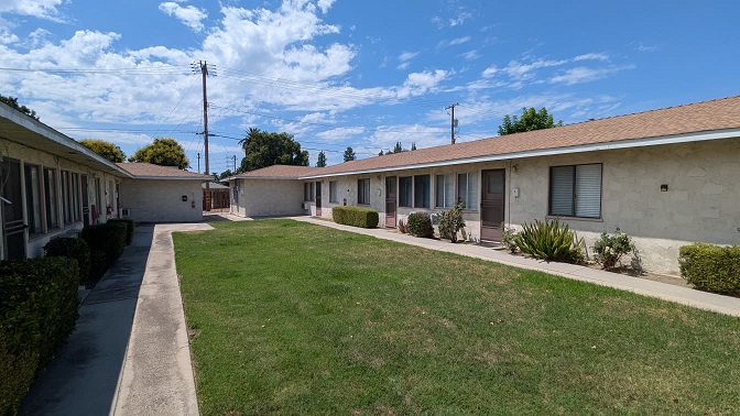 Remodeled 1BR Burbank Apartment with Large Private Patio