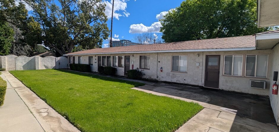 Incredible 1BR Burbank Apartment w/Private Yard